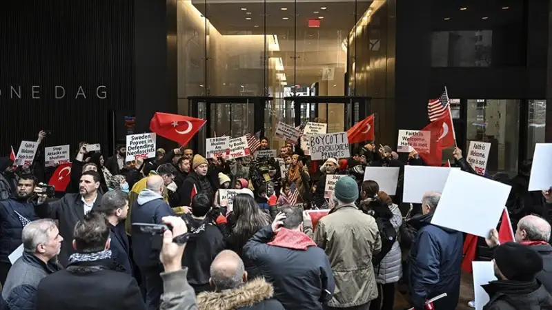 New York Kuranı Kerim Yakılması Protestosu